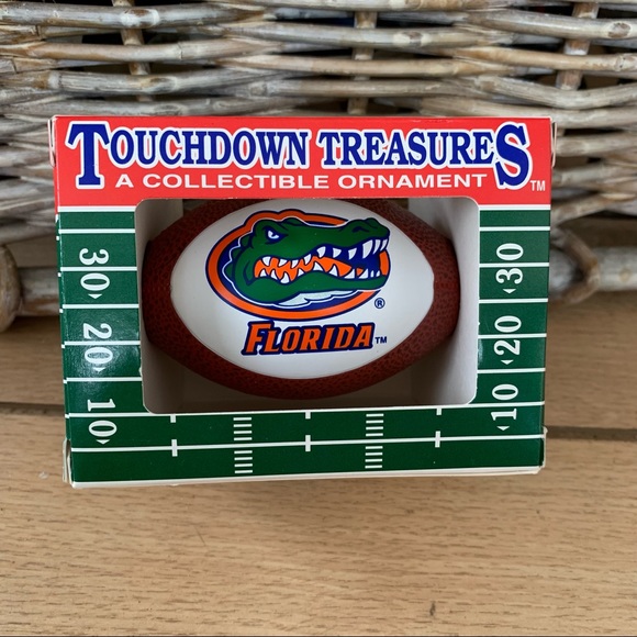 Touchdown treasures gator football ornament - Picture 1 of 3